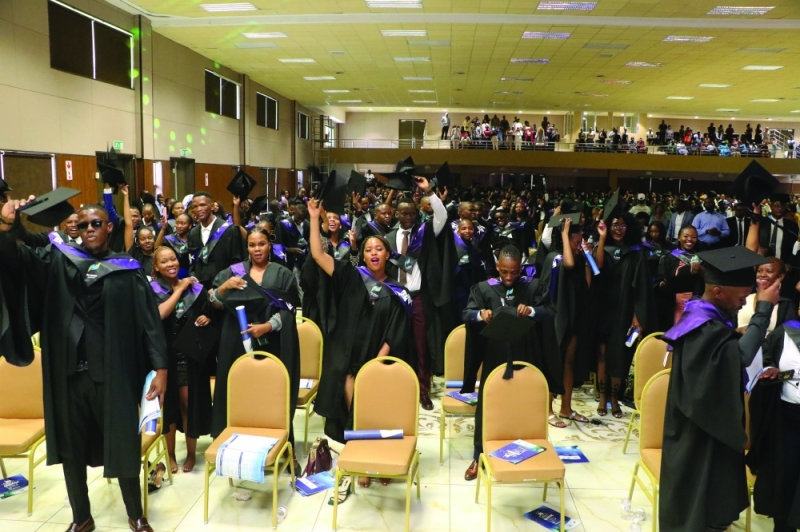 Baisago graduants PIC: PHATSIMO KAPENG
