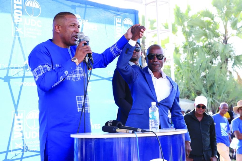 Duma Boko wellcoming Bagalatia Arone PIC: KENNEDY RAMOKONE
