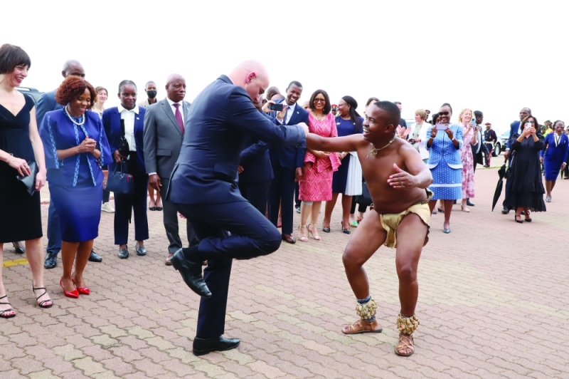 President Berset dancing at the Airpot on his arrival