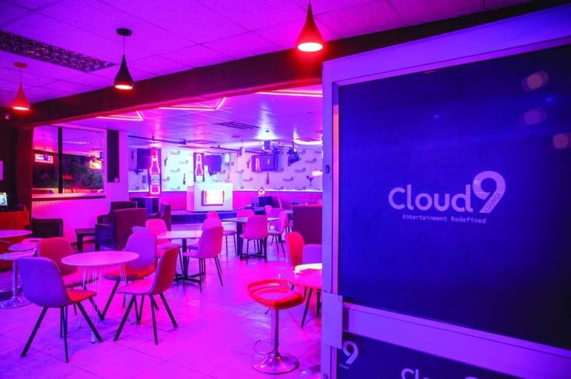 Cloud 9 loundge