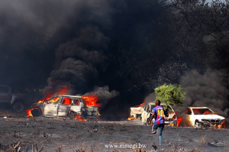 Scenes from the fire break out : PIC KENNEDY RAMOKONE