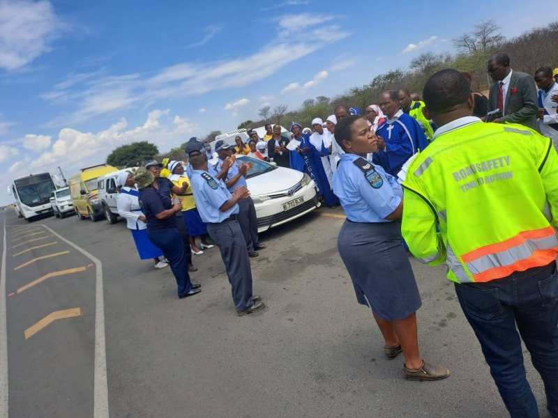 Palapye churches, police pray for accident-free festive holidays - Vimarsana News