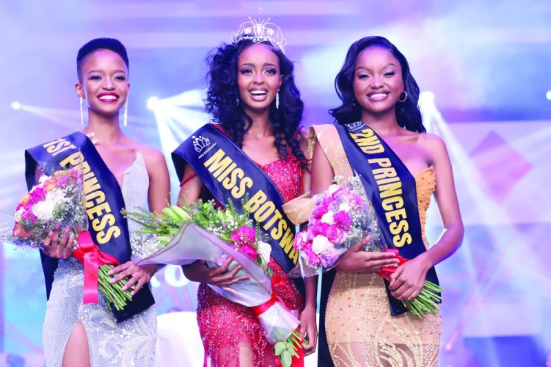 First Princess Halle Hirschfeld, Queen Anicia Gaothuse and second Princess, Sebaga Manyepetsa PIC: MORERI SEJAKGOMO