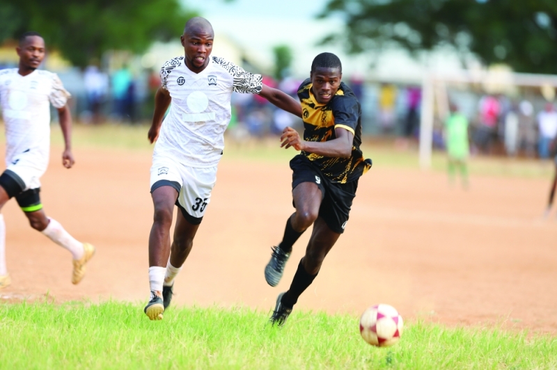 Fall from grace: Former Premier League sides, Notwane and Gunners battle it out in a First Division encounter PIC: KENNEDY RAMOKONE