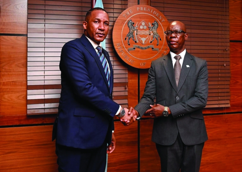 Ketlogetswe taking oath before President Boko PIC: DAILY NEWS BW