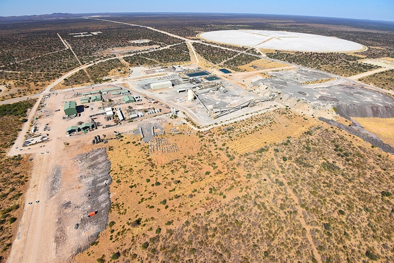 Rich soils:
Boseto Mine closed several years ago, weighed down by high operating costs which included diesel powered electricity. Now new developers on the Kalahari Copperbelt have access to the grid network, enhanced technology and escalating commodity prices