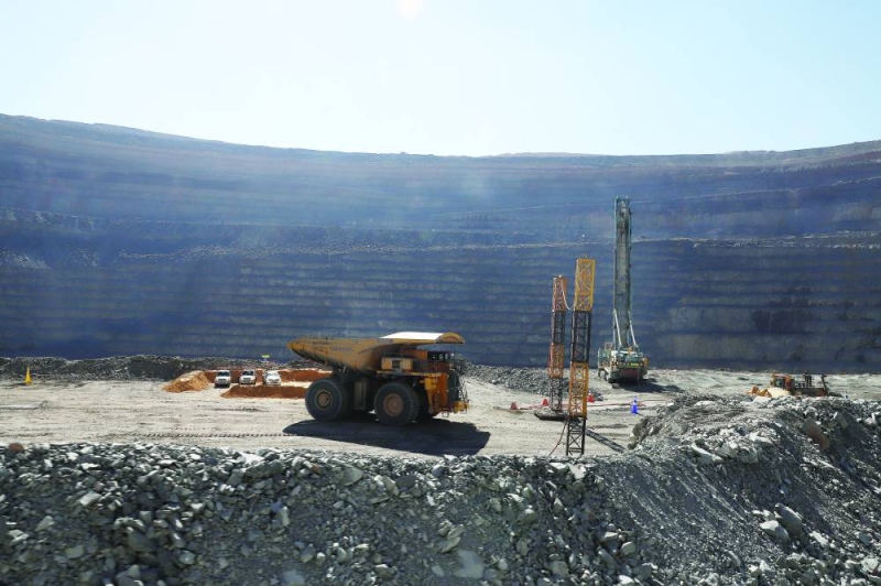 IMF warns Botswana against buying De Beers