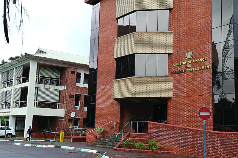 Fiscal constraints worsen business confidence