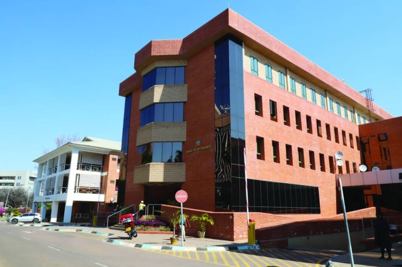 Fiscal authorities brace for credit ratings' decisions