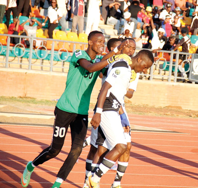 Gunners celebrating Pic Kabo Mpaetona