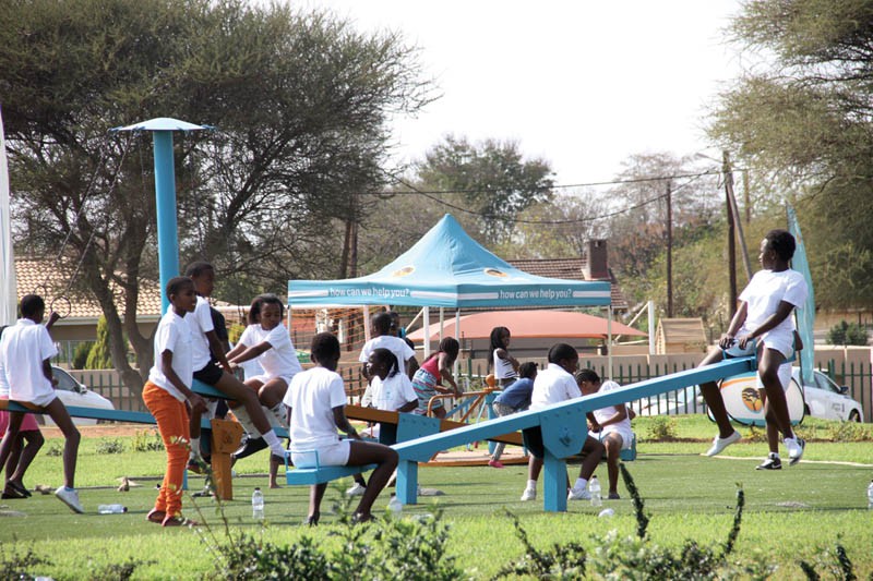Kids enjoying the play ground.Pic.Kagiso Onkatswitse