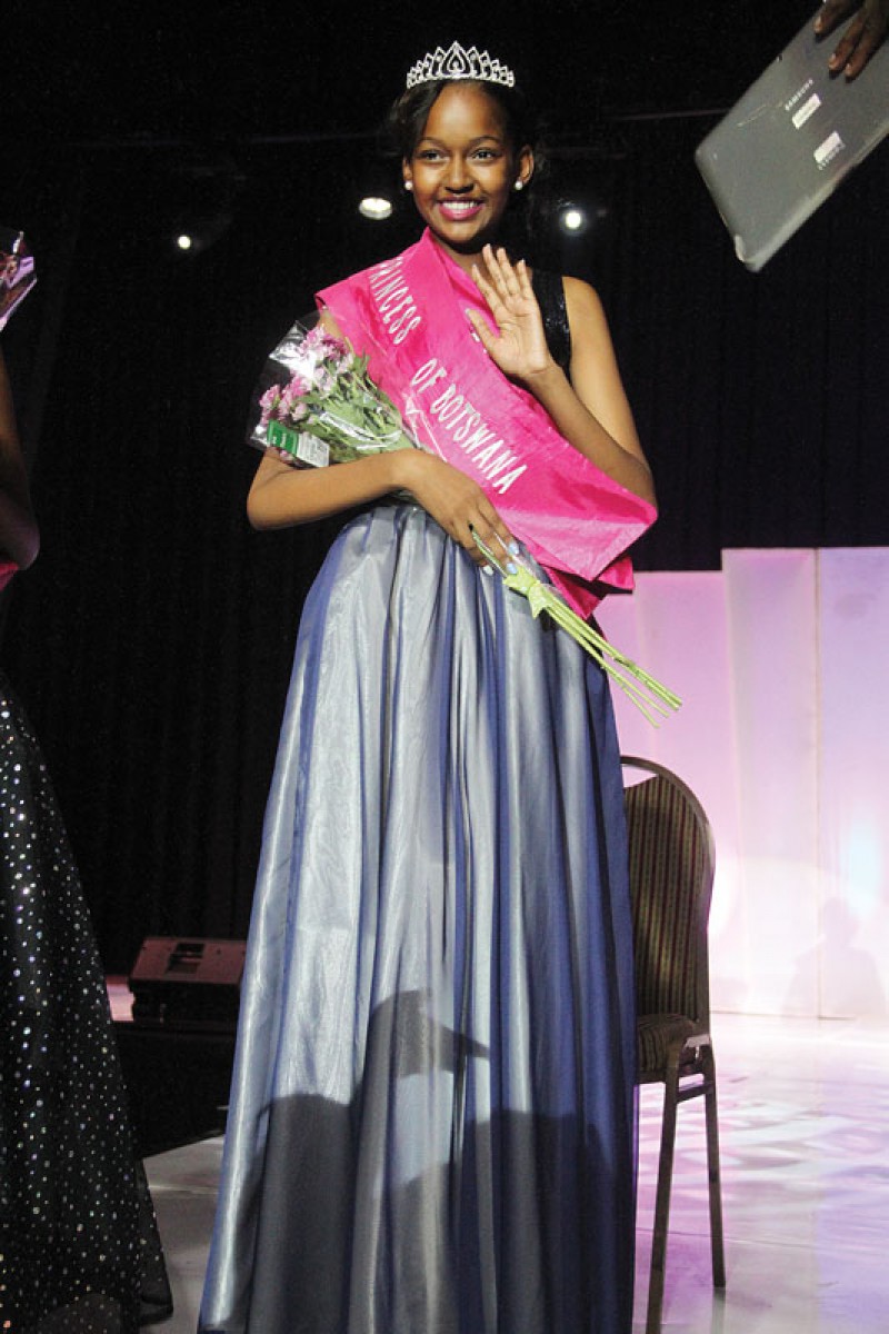 Little Miss Princess of The World Botswana, Khan