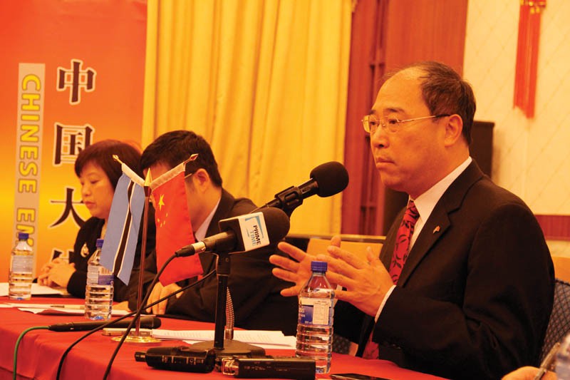 Chinese ambassador Zheng Zhuqiang briefing the media.Pic.Kagiso Onkatswitse