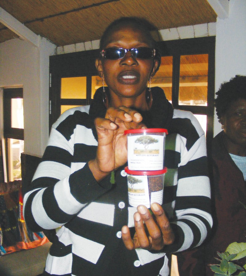 Boitshepo Bakgbi showing her Motopi coffee