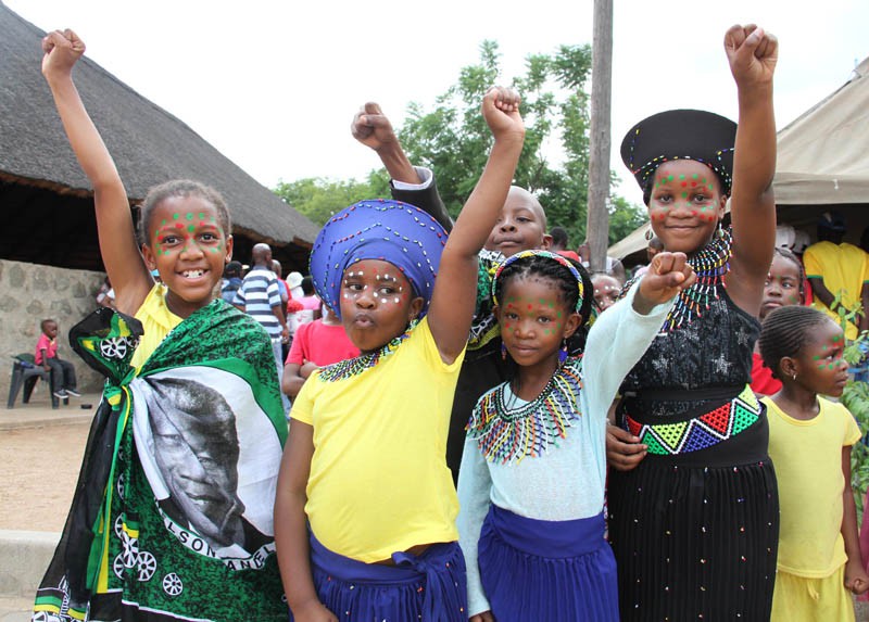 Jacaranda English medium school pupils showing their theatre group slogan that resembles FREEDOM at the culture day celebrations that was held at Monarch Customary Court in Fransistown. PIC: KEOAGILE BONANG