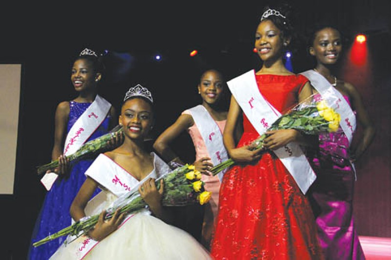 Little Miss Universe Botswana 2015 Juanitah Ballout and her four princesses