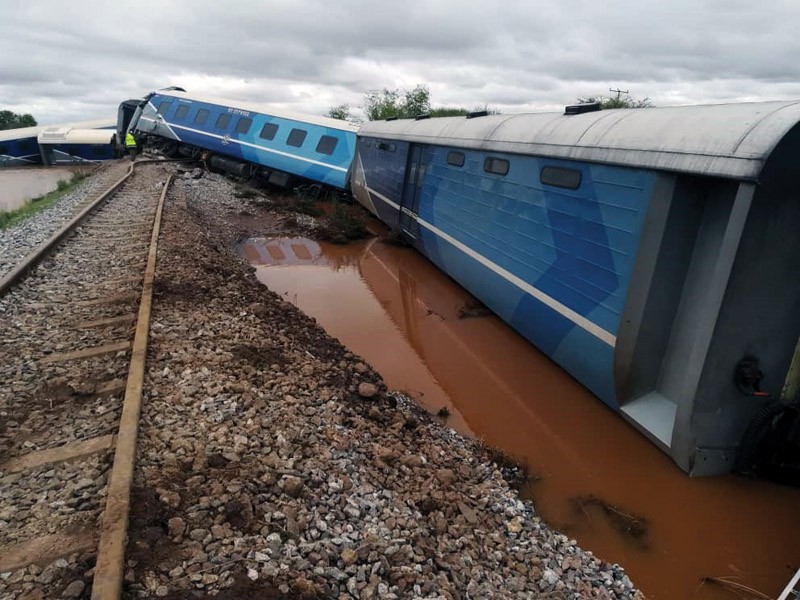 Passenger train derailed near Mahalapye Tuesday resulting in two fatalities PIC: KOKETSO KGOBOGE