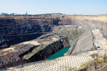 Jwaneng Diamond Mine PIC: DEBSWANA.COM