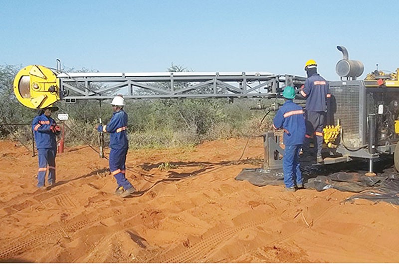 Core drilling at Shumba's Sechaba project