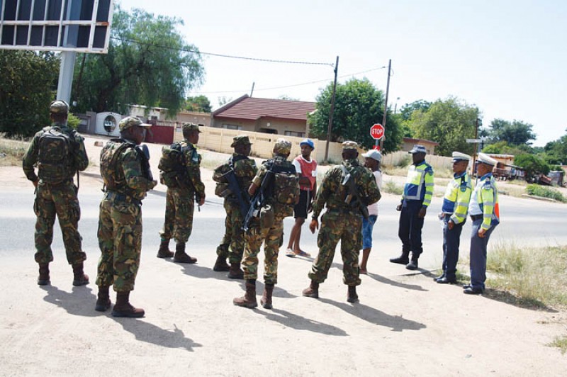 Botswana Defence Force solders and police officers on a joint patrol PIC: PHATSIMO KAPENG